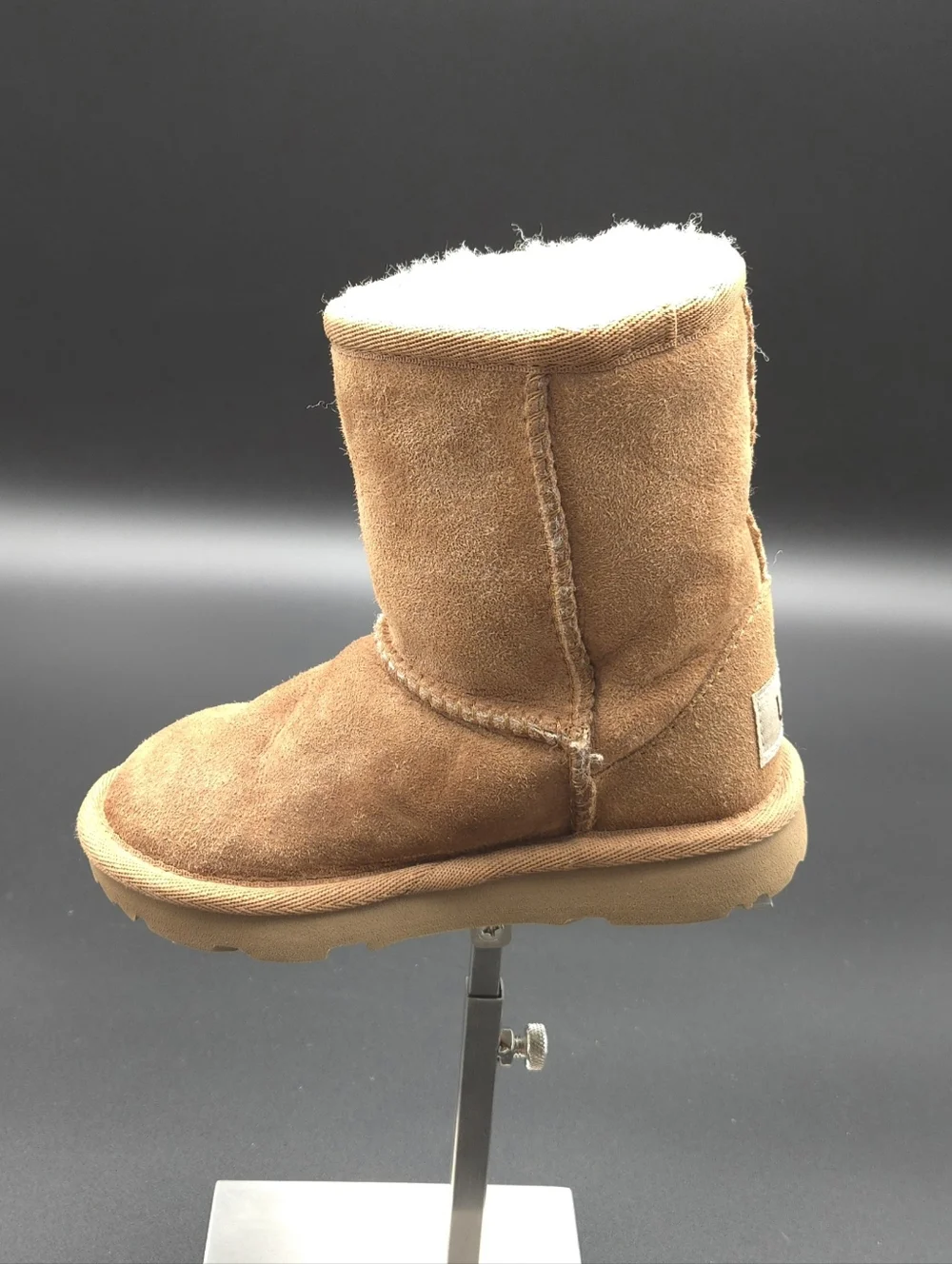 UGG Toddlers’ Classic II Boots Chestnut Suede Shearling Size 8T
